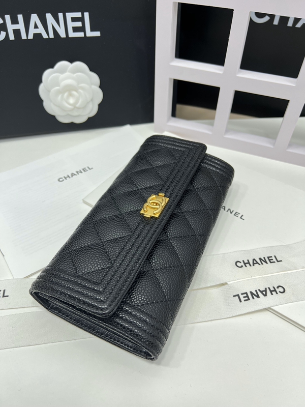 コピーシャネル激安財布背面デザイン